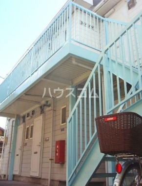 13/16 エントランス