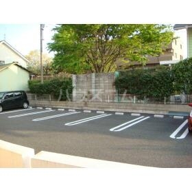 13/23 駐車場