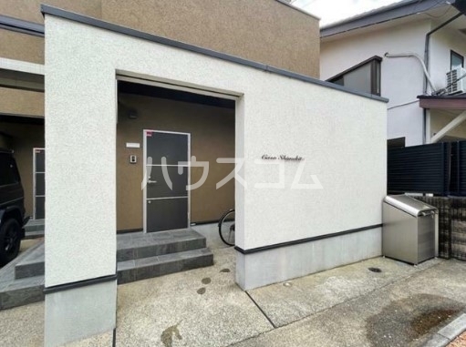 17/26 エントランス