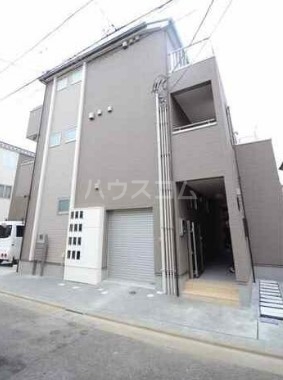 2/5 エントランス