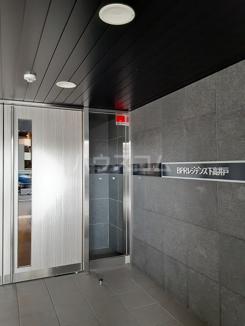 17/25 エントランス