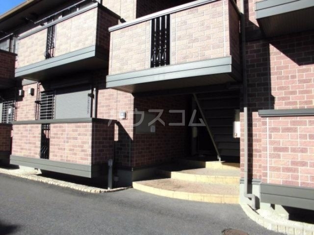 18/29 エントランス