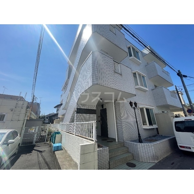 25/30 エントランス