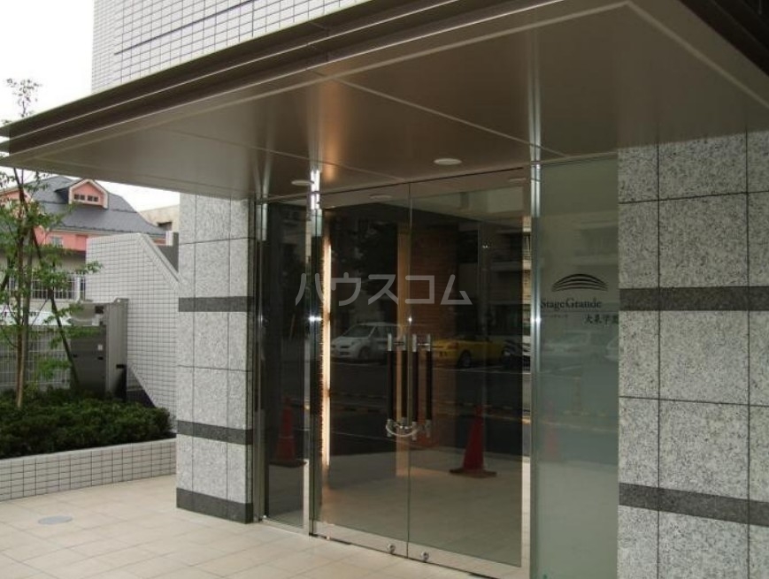 14/18 エントランス