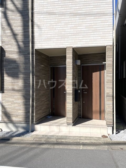 21/24 エントランス