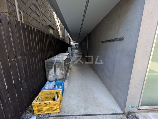 21/24 エントランス