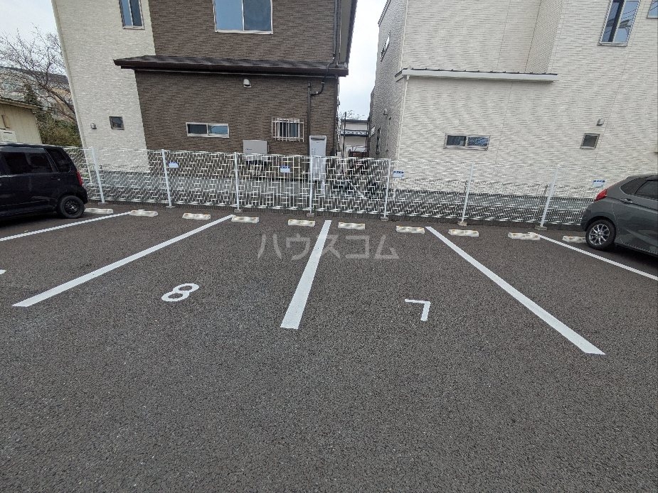 2/8 駐車場