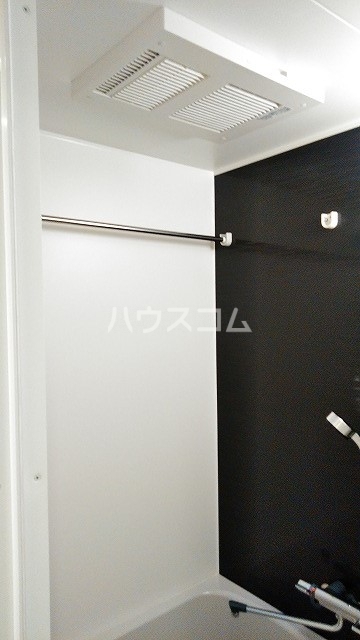 13/30 浴室