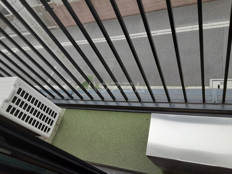 18/26 バルコニー