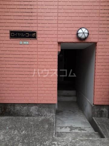 23/26 エントランス