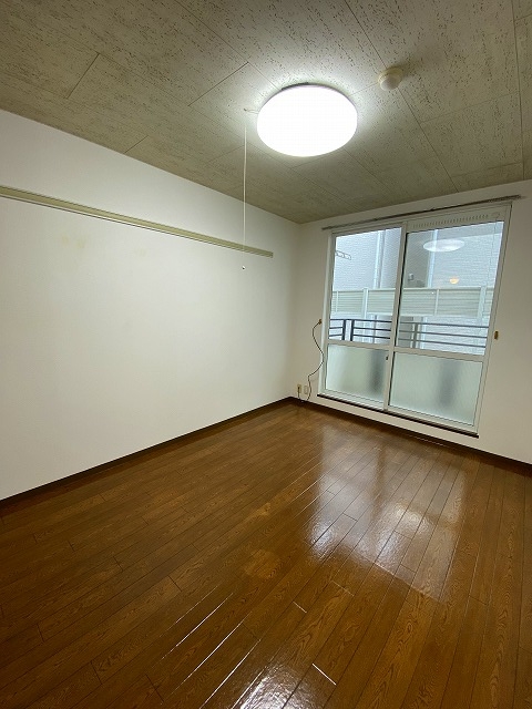 22/23 エントランス