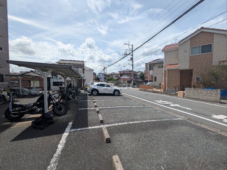 26/30 駐車場