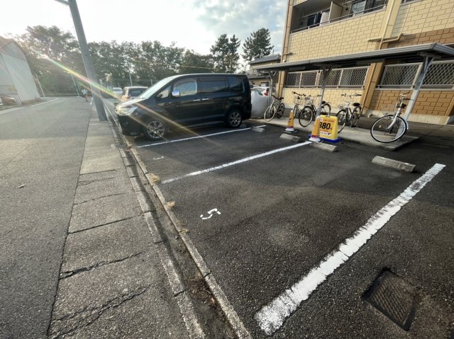 22/29 駐車場