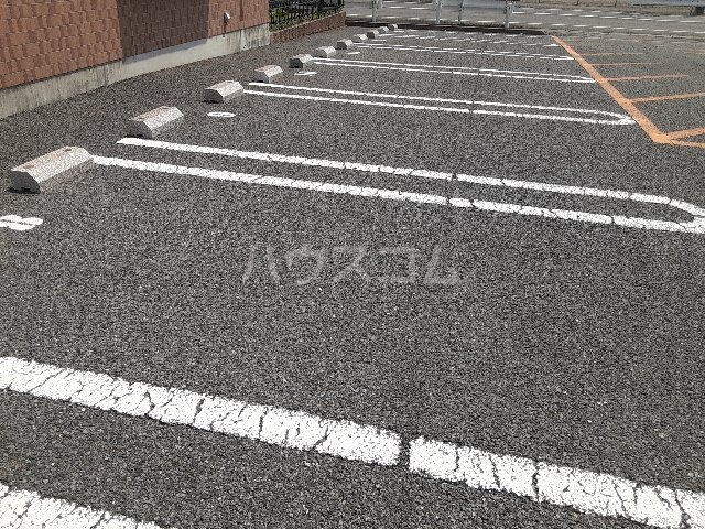 16/26 駐車場