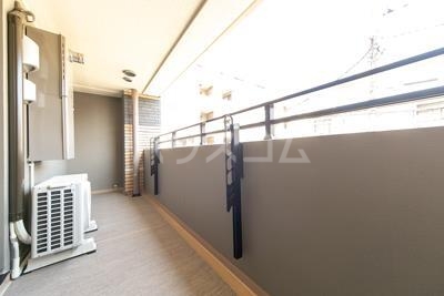 15/28 バルコニー