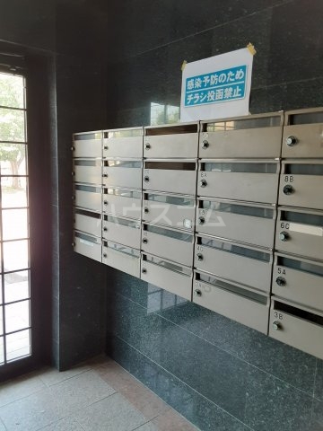 17/28 エントランス