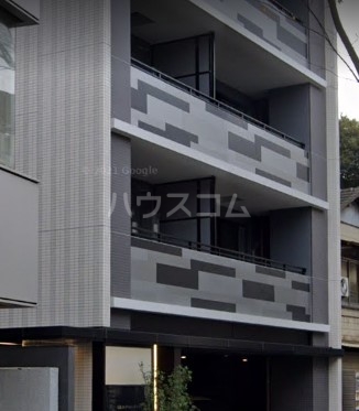 17/19 エントランス