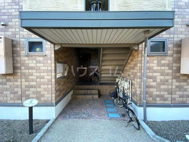 14/16 エントランス
