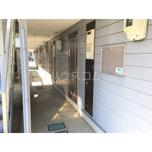 14/23 エントランス