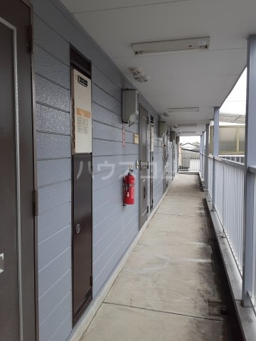 21/30 エントランス