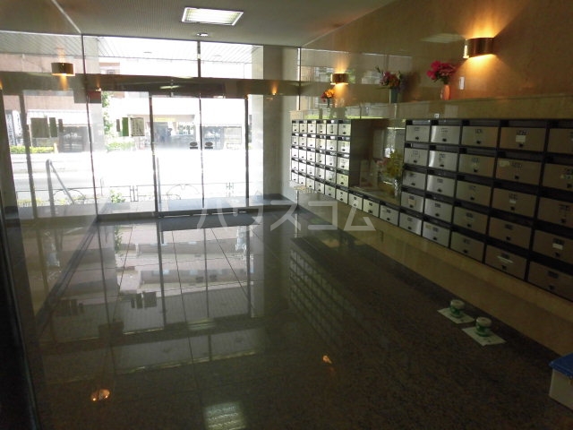 2/3 エントランス