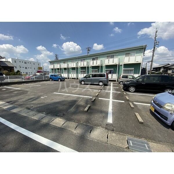 14/22 駐車場