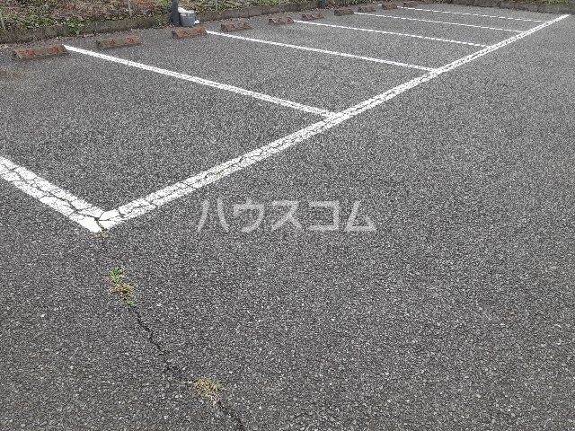14/17 駐車場
