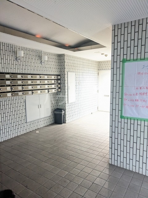 17/20 エントランス