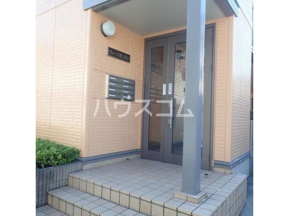 14/17 エントランス