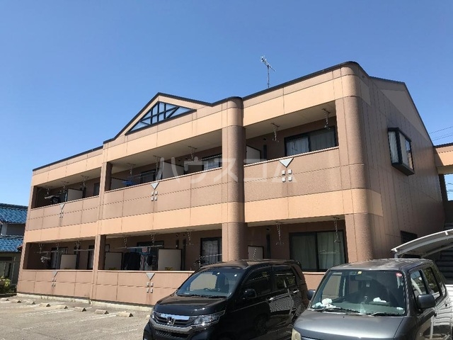 2/3 駐車場
