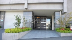 17/18 エントランス