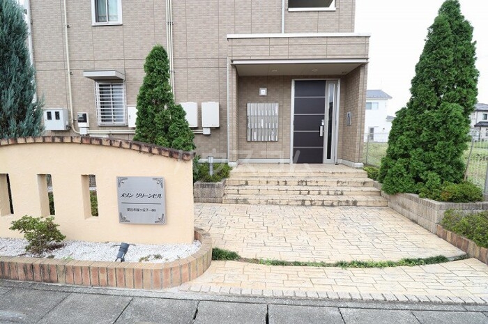 2/5 エントランス