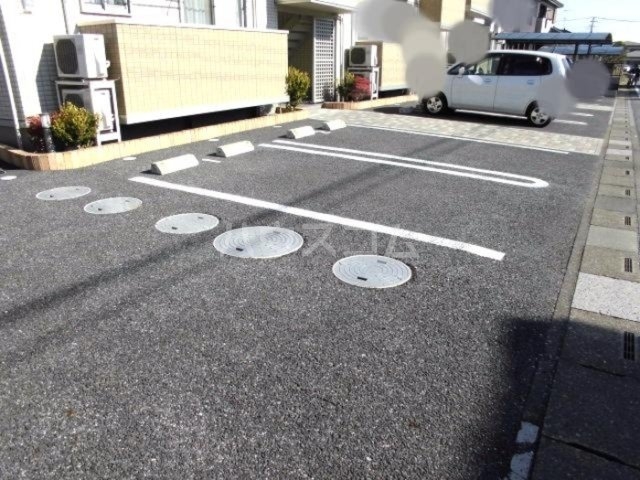 2/2 駐車場