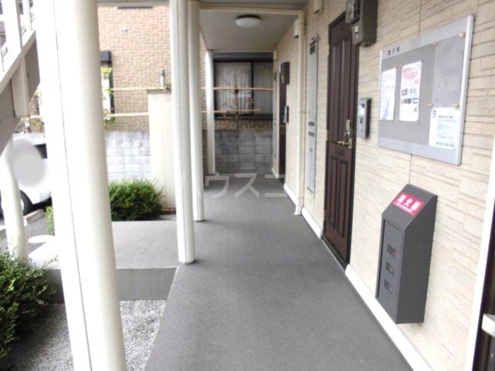 17/28 エントランス