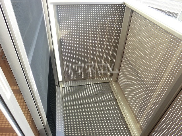 13/27 バルコニー