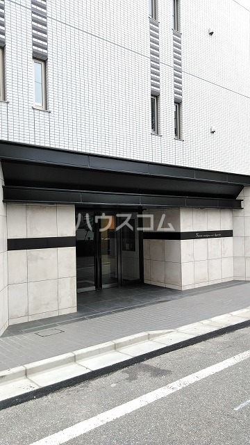 2/4 エントランス