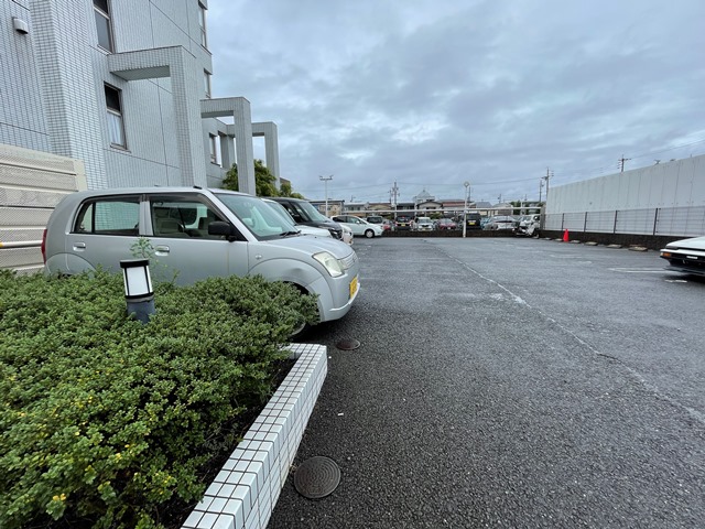 20/30 駐車場