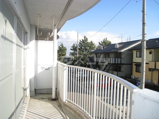 13/23 バルコニー