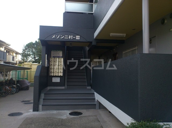 15/23 エントランス