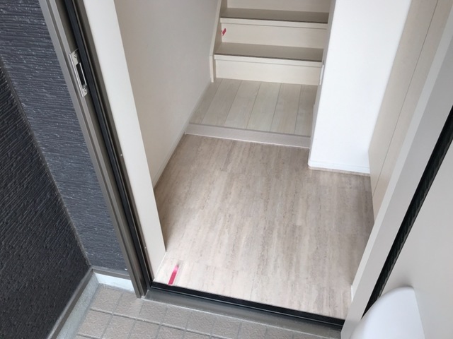 22/30 エントランス