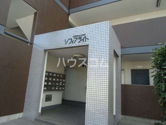 22/30 エントランス