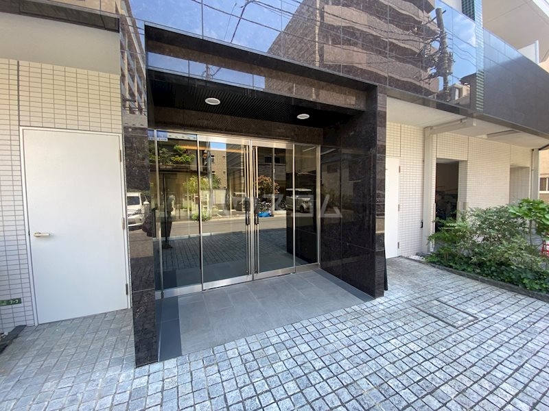 15/18 エントランス