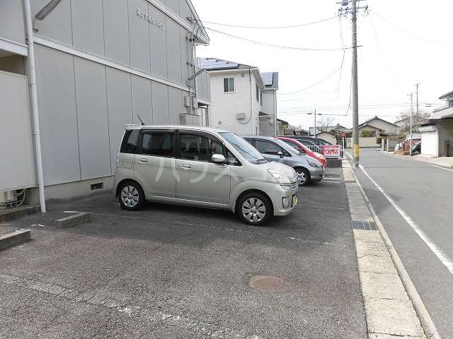 2/10 駐車場