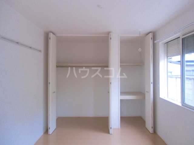 13/30 収納