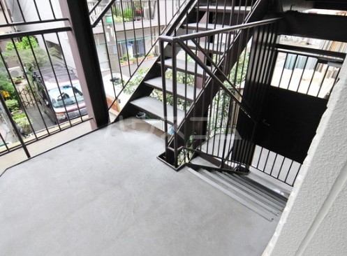 13/28 バルコニー