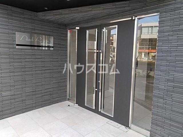 29/30 エントランス