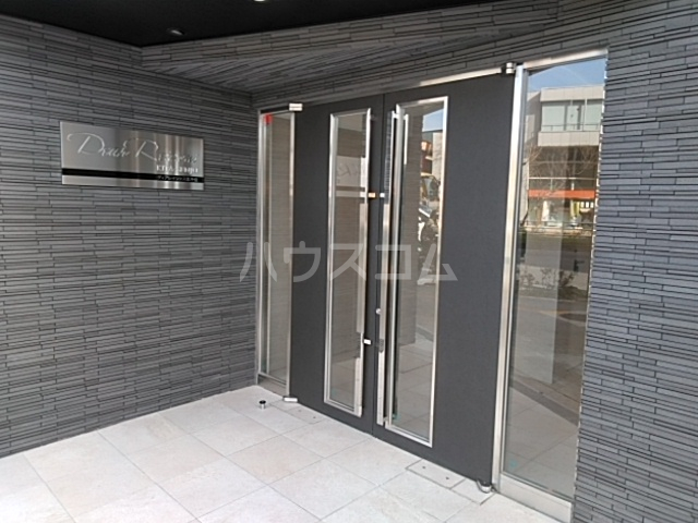 29/30 エントランス