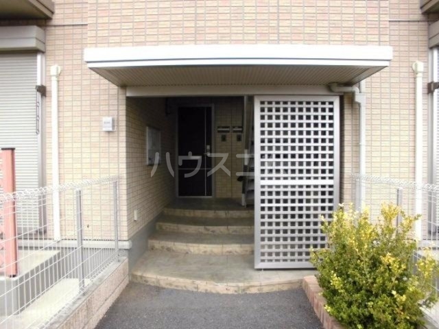 17/28 エントランス