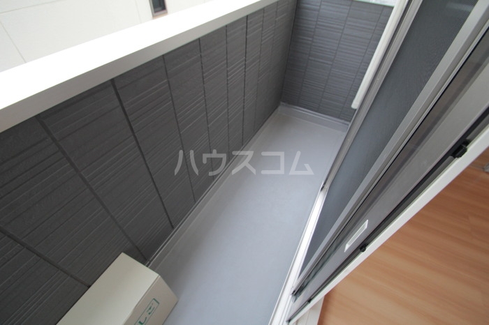 13/19 バルコニー