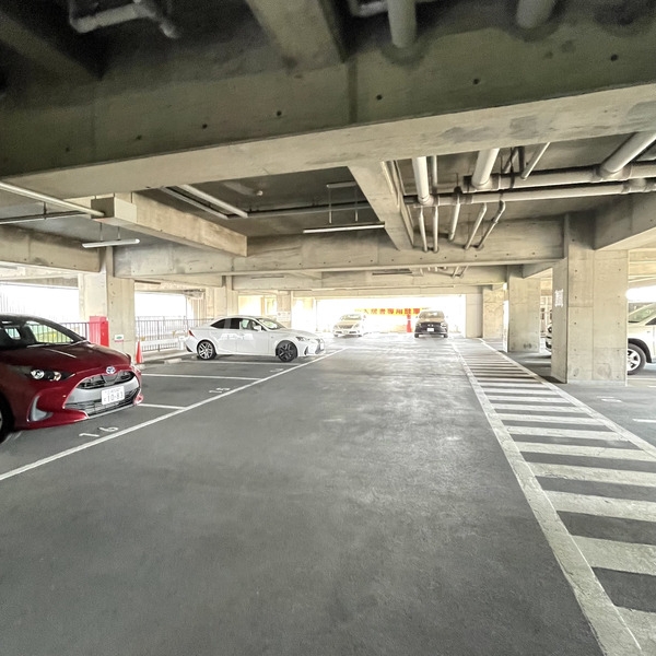 14/16 駐車場